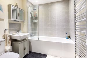 Photo 30- click for photo gallery